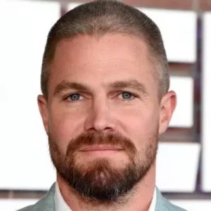 Stephen Amell